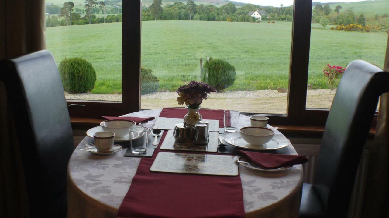 Bed and Breakfast Hillhaven Bed &Breakfast Фортроз Экстерьер фото