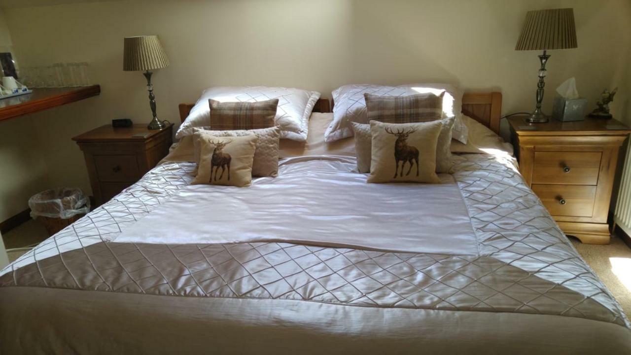 Bed and Breakfast Hillhaven Bed &Breakfast Фортроз Экстерьер фото