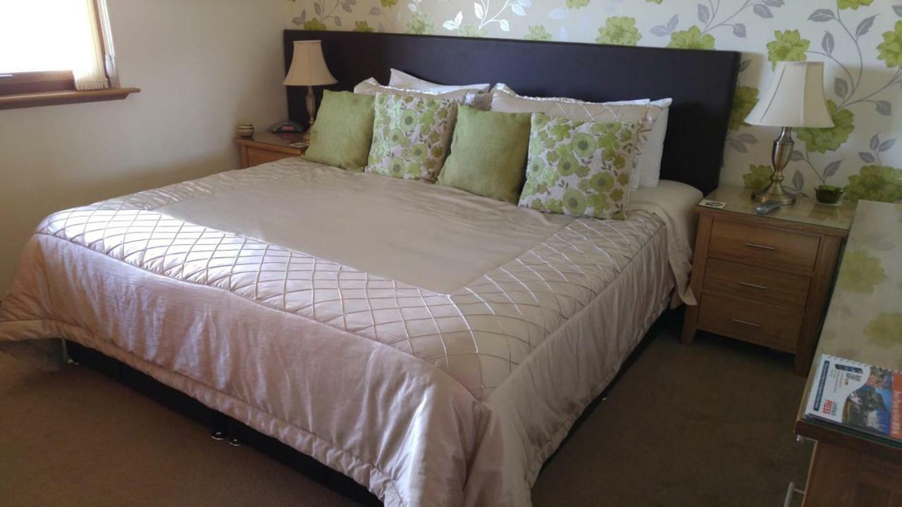 Bed and Breakfast Hillhaven Bed &Breakfast Фортроз Экстерьер фото